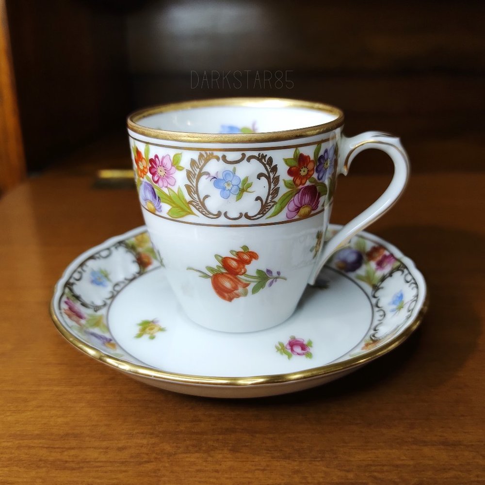 Schumann Bavaria Germany Empress Dresdner Flowers Demitasse Teacup & Saucer